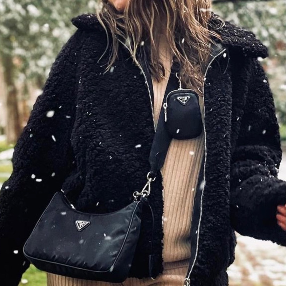 Zara Short Faux Shearling Jacket in size Medium - Picture 2 of 6